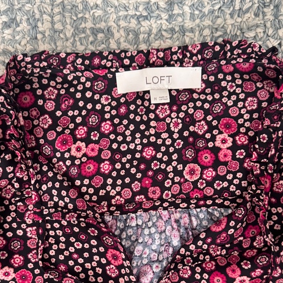 LOFT Black and Pink Floral Blouse - Picture 10 of 11